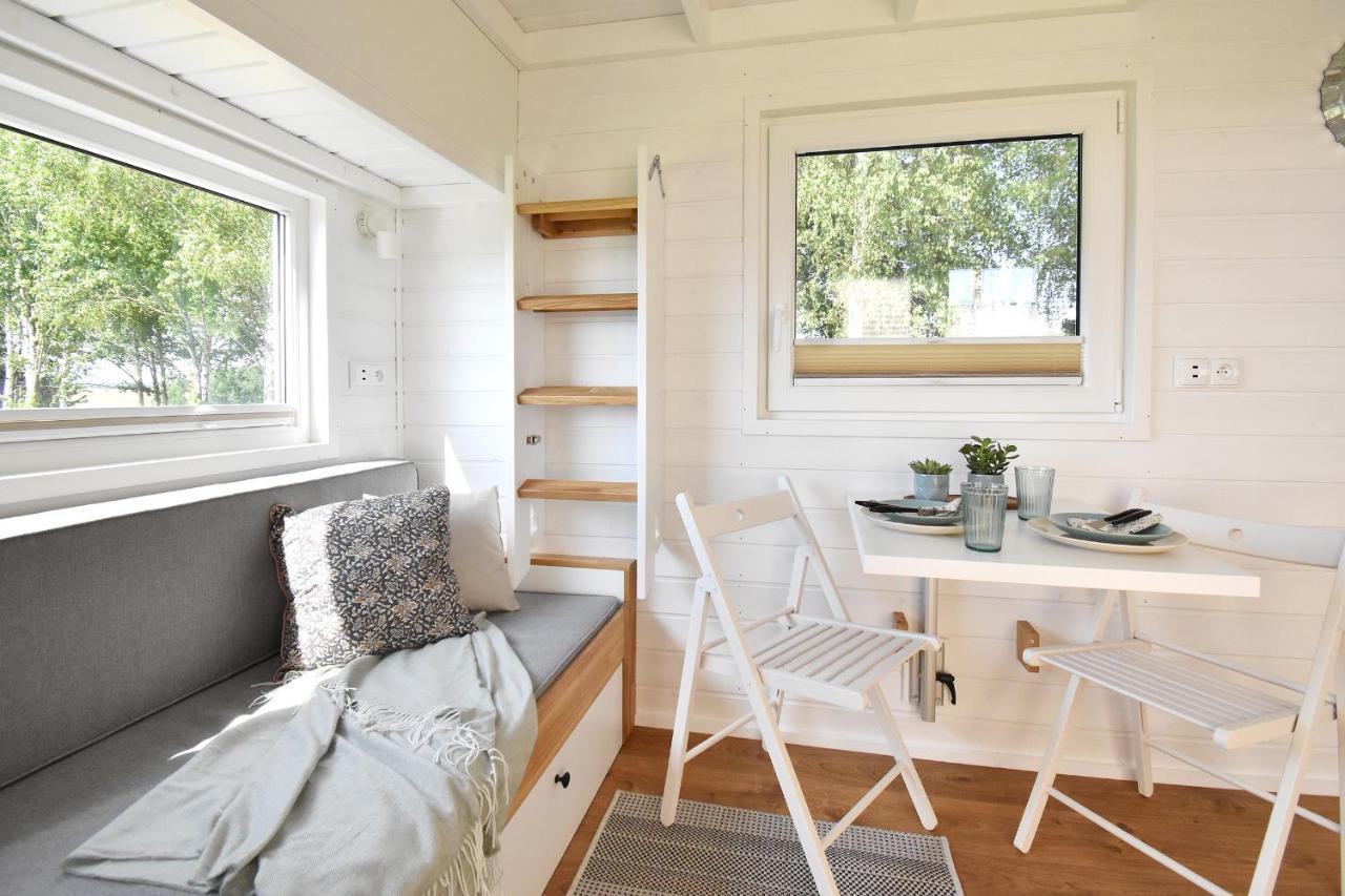 Вилла Dadaj Park - Tiny House Бискупец Экстерьер фото