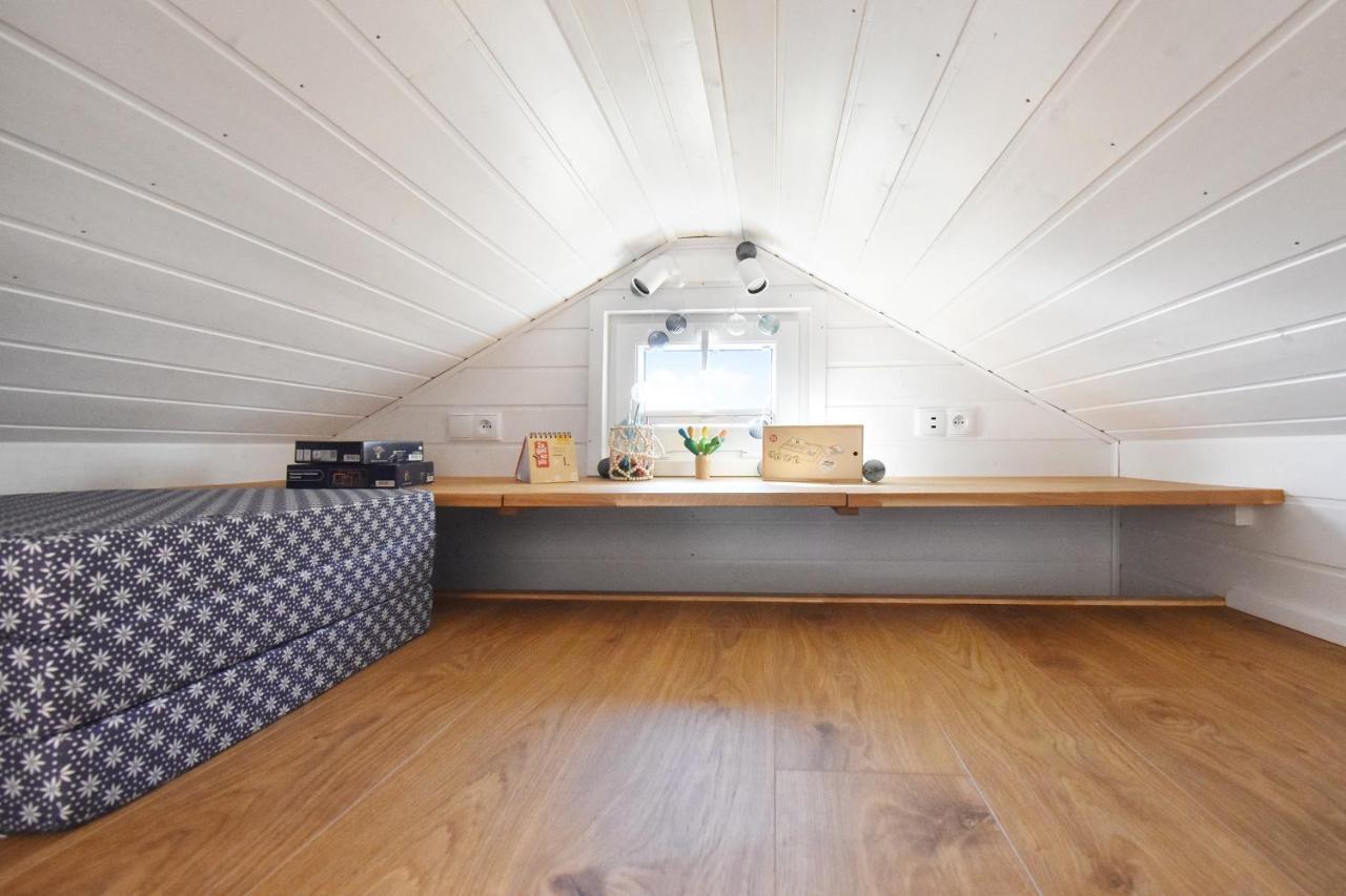 Вилла Dadaj Park - Tiny House Бискупец Экстерьер фото